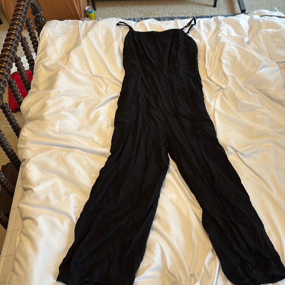 Black Old Navy Jumpsuit with POCKETS!!!!